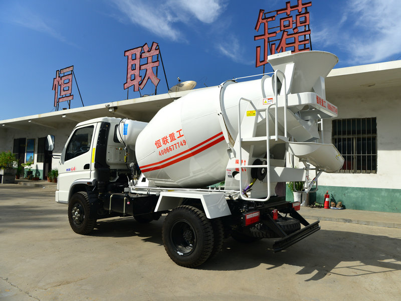 2m³ Concrete Mixer Truck view 3
