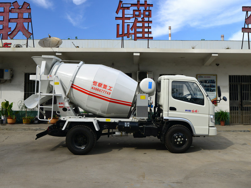 2m³ Concrete Mixer Truck view 4