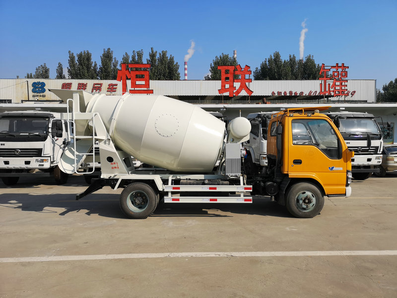 3m³ Concrete Mixer Truck view 3