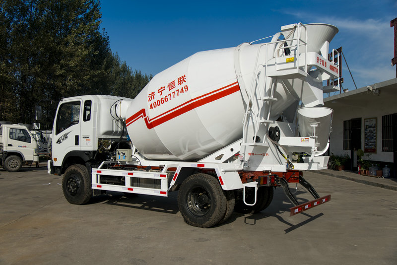 6-7m³ Concrete Mixer Truck view 4