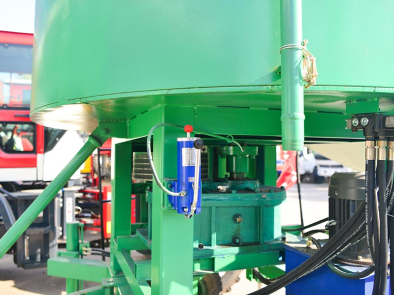 2m³ Vertical Shaft Mixer view 5